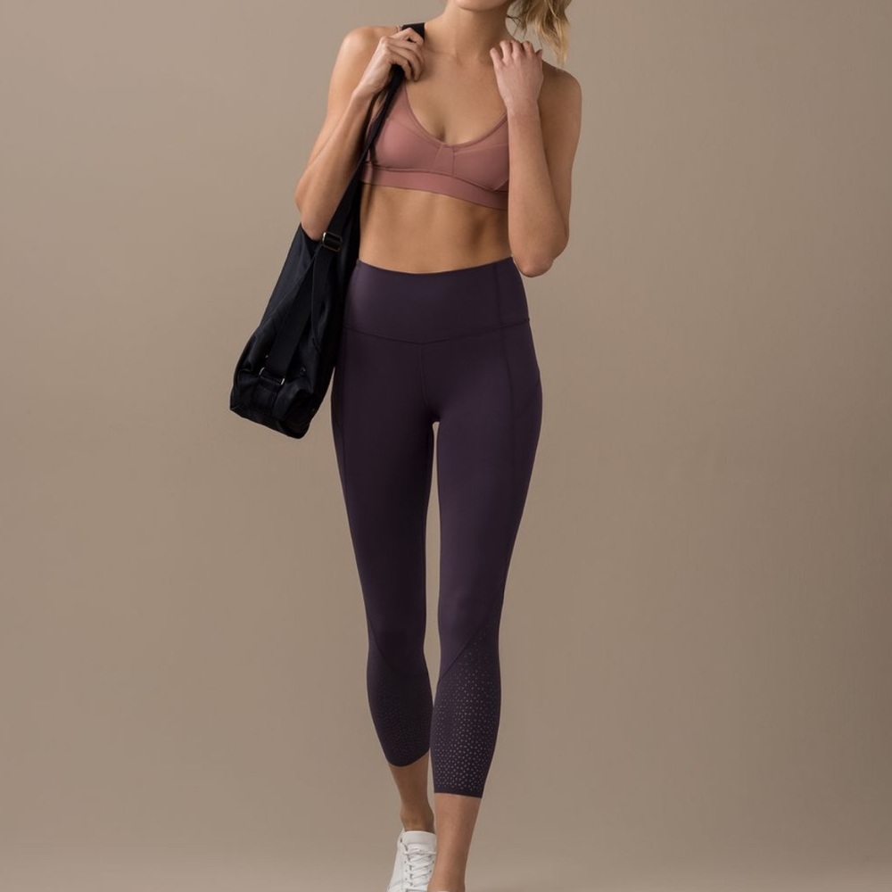 EUC Lululemon Anew Tight Black Currant Size 8